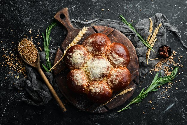 Petits pains sucrés parfumés à base de farine Cuisson à partir de seigle et de farine Vue de dessus