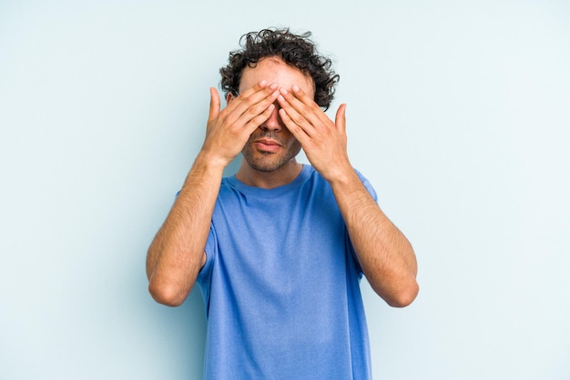 Peur de se couvrir les yeux avec les mains