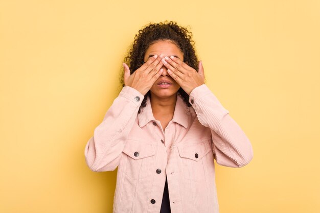 Peur de se couvrir les yeux avec les mains