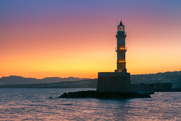 Phare au lever du soleil, Chania, Crète, Grèce
