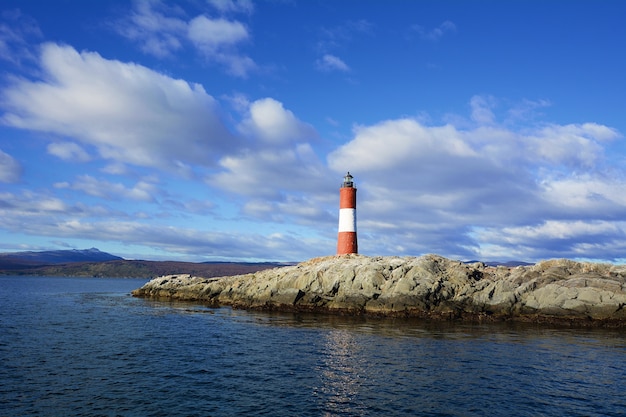 Phare dans le canal Beagle.