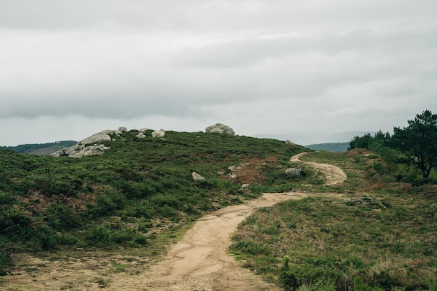 Le phare du cap et de Fisterra Chemin de Saint Jacques en Espagne nov 2021