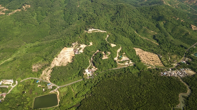 Photo aérienne du paysage de montagne en Thaïlande