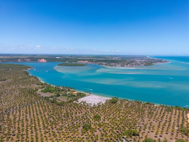 Photo aérienne de Praia Do Gunga dans le nord-est d'Alagoas au Brésil