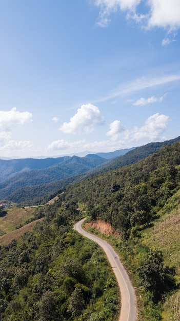 Photo aérienne vue de dessus du drone volant de la campagne de Chiang Mai