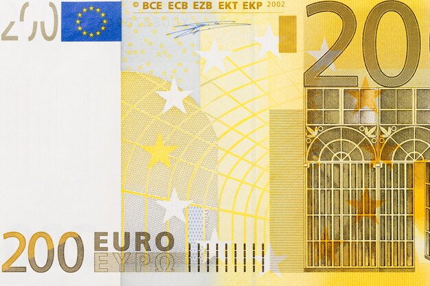 Photo d'un billet de deux cents euros en macro shot. Photo haute résolution.