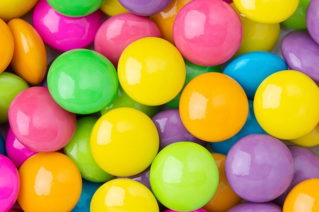 Photo une photo complète de bonbons multicolores