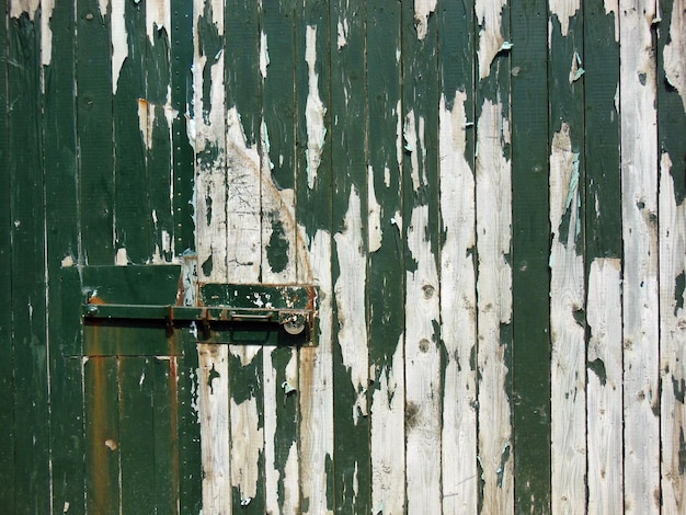 Photo une photo complète de la vieille porte en bois.