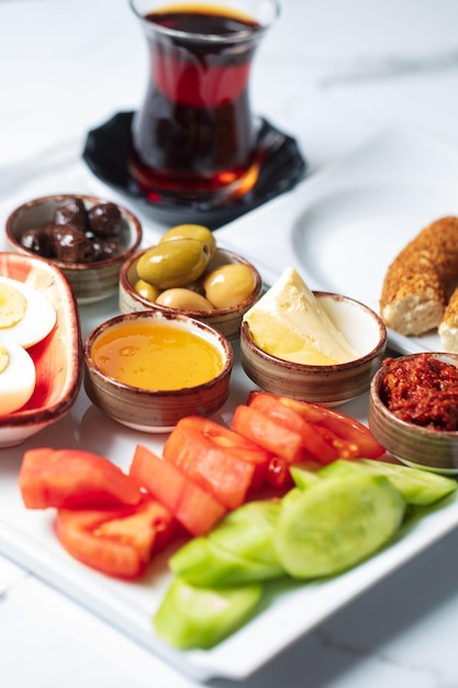 Photo photo de concept du délicieux petit déjeuner turc traditionnel