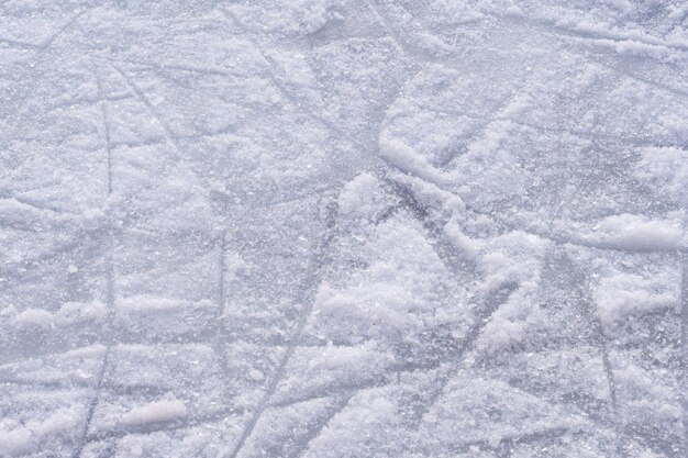 Photo une photo détaillée d'une patinoire à glace à la surface rayée.