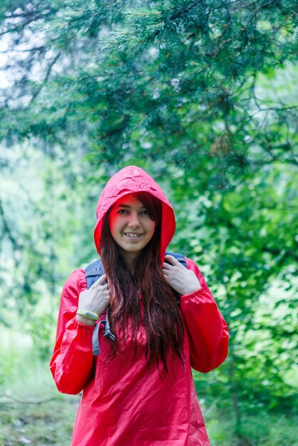 Photo de fille avec sac à dos