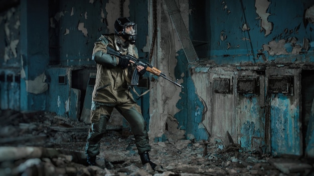 Photo d'un homme en uniforme avec une arme