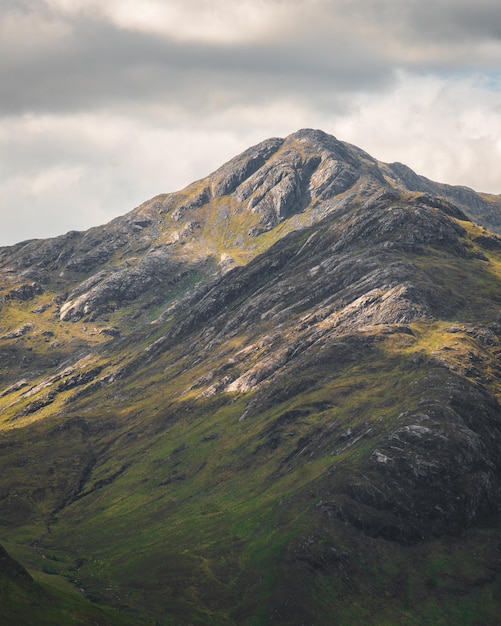 Une photo de la montagne écossaise