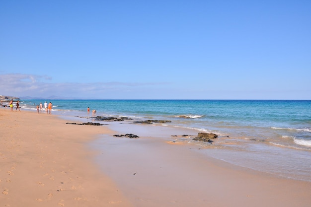 Photo Photo de la belle plage de sable de l'océan