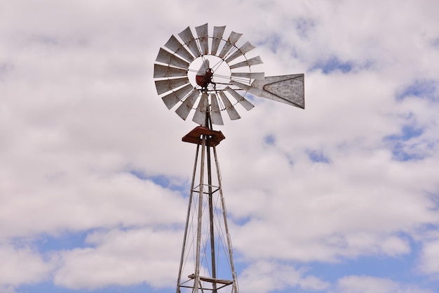 Photo Photo d'un moulin à vent vintage classique