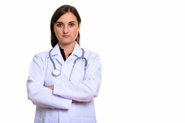 Photo de Studio de beau médecin avec les bras croisés