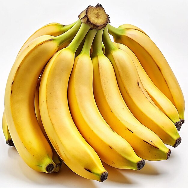 Une photo de studio d'une grappe de bananes isolée sur un fond blanc