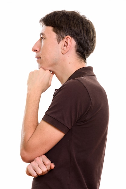 Photo de Studio d'homme caucasien debout isolé sur fond blanc