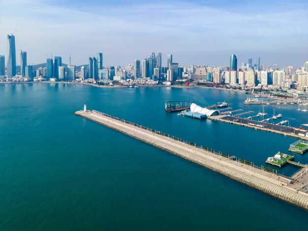 Photographie aérienne du littoral de la ville de Shandong Qingdao