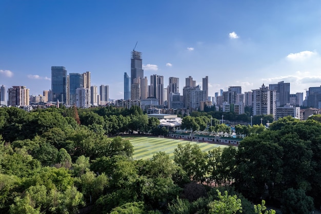 Photographie aérienne du paysage architectural moderne à Wuhan CBD China