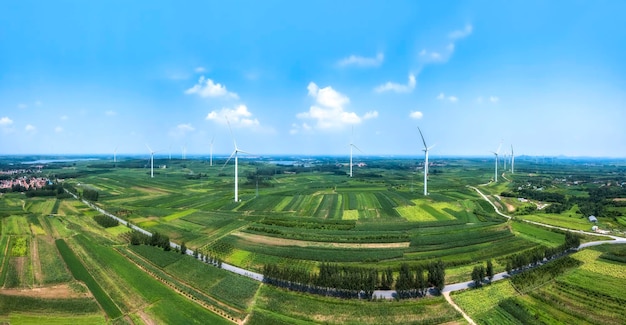 Photographie aérienne éolienne d'énergie verte de terres agricoles extérieures