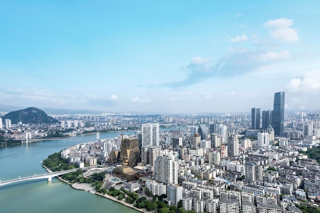 Photographie aérienne guangxi liuzhou ville architecture moderne paysage skyline