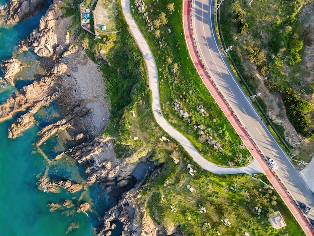 Photographie aérienne de la route de l'île de la côte ouest de Qingdao