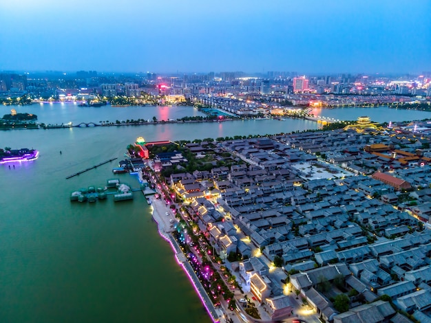 Photographie aérienne de la ville antique de Dongchang à Liaocheng, province du Shandong