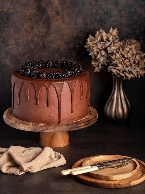 Photographie culinaire d'un gâteau au chocolat noir