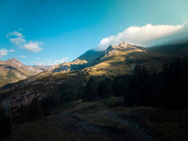 Photographie d'une journée de trekking dans la nature et les montagnes des Pyrénées d'Aragon, Ordesa.