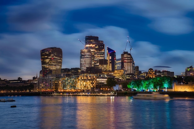 Photographie de nuit de la ville de Londres