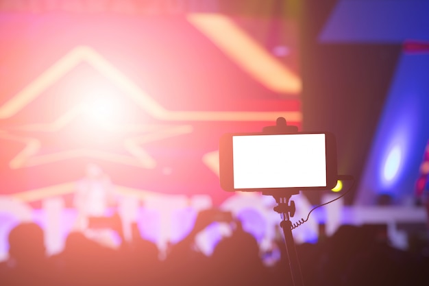 Photographier Avec Smartphone En Concert