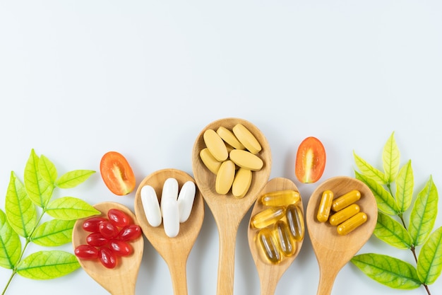 Phytothérapie alternative, vitamines et suppléments