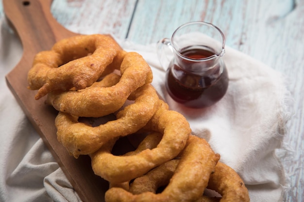 Picarones pâte frite en profondeur dessert alimentaire péruvien sucré