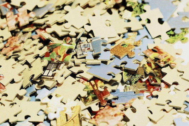 Photo des pièces du gros puzzle à assembler