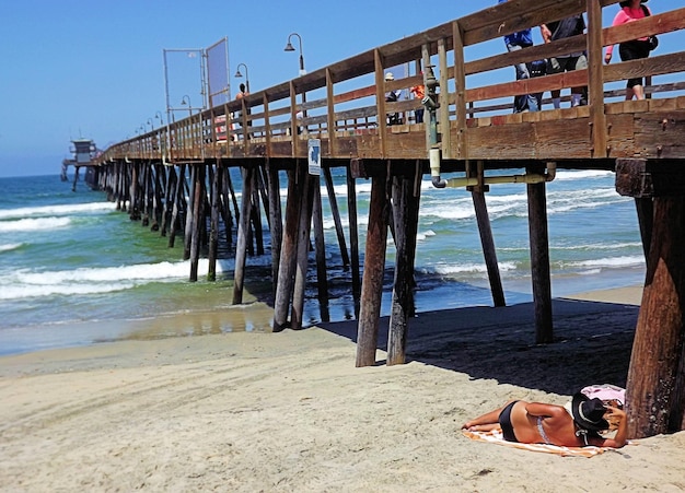 Photo pier sur la mer