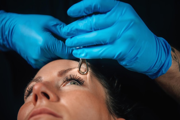 Piercing Sourcils