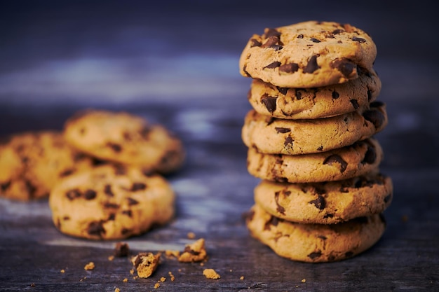 Pile de biscuits au chocolat