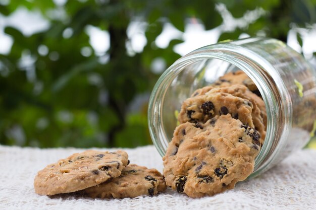 pile de biscuits sur la table en bois.