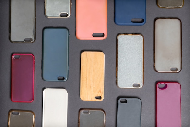 Pile de couvertures arrière en plastique multicolores pour téléphone mobile