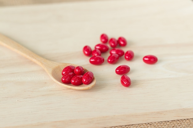 Photo pilules de médecine rouge