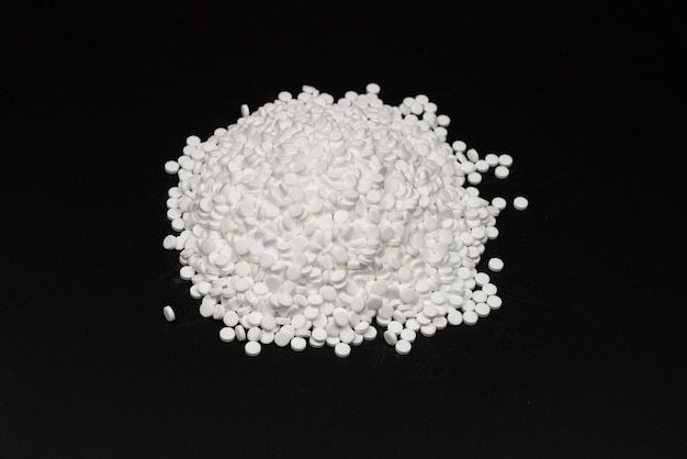Pilules de substitut de sucre isolés sur fond blanc Vue de dessus