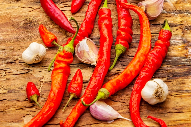 Piment rouge et orange avec cuisson à l'ail