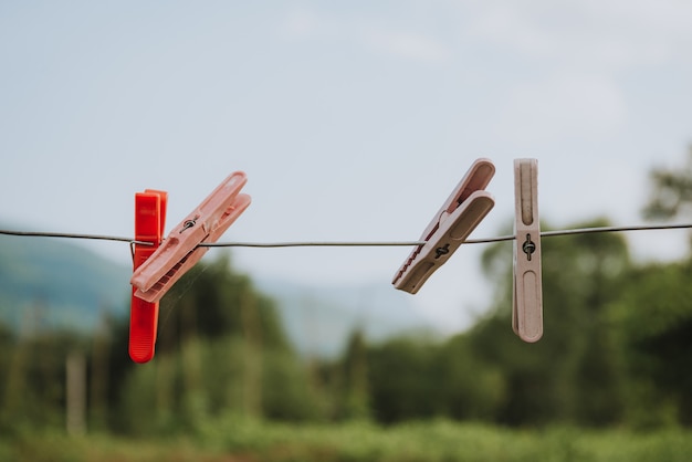 pinces pour vêtements suspendus