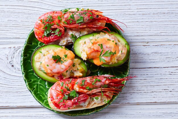 Pinchos de crevettes à l&#39;avocat Tapas d&#39;Espagne