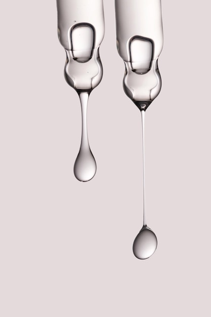 Pipette avec huile de gel sérum ou autre produit cosmétique