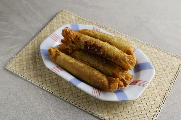 Pisang Coklat Lumer ou Pisang Caramel est une collation traditionnelle indonésienne