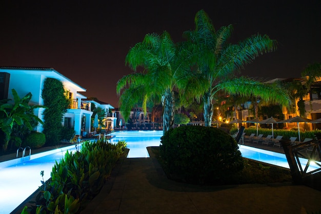 Piscine de l'hôtel de luxe