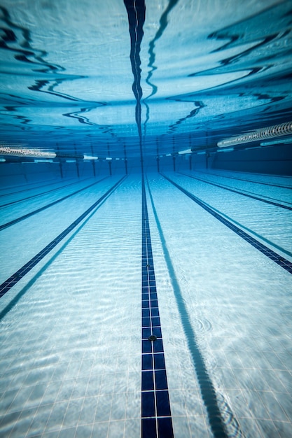 piscine sous l'eau...