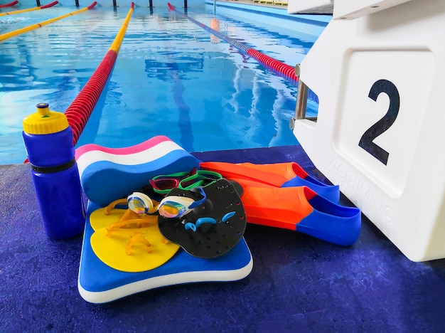 Photo piscine sportive vide pour les sports de natation